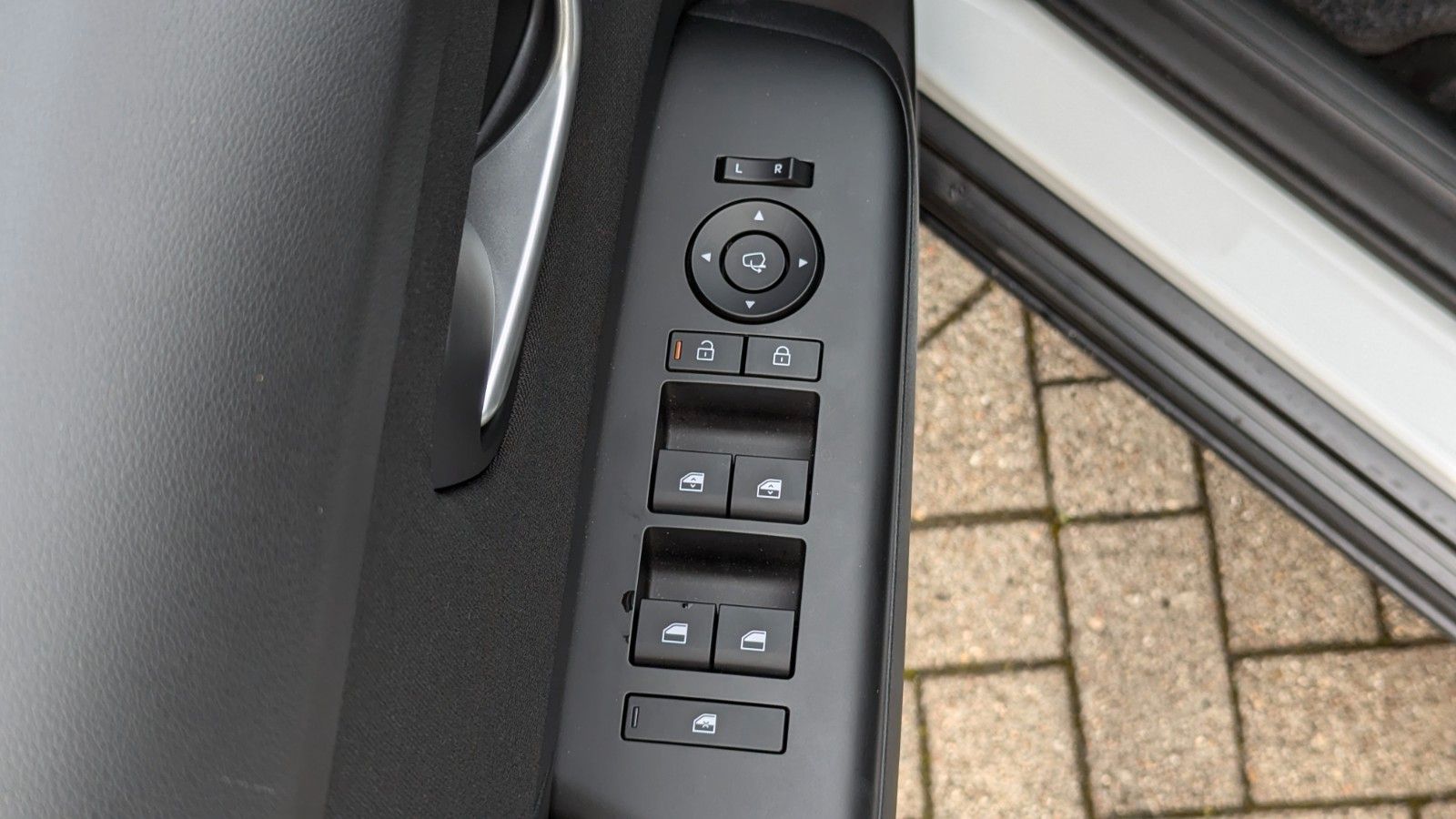 Hyundai KONA 1.0 T-GDi 120PS DCT Trend - Samsaru's Car Outlet