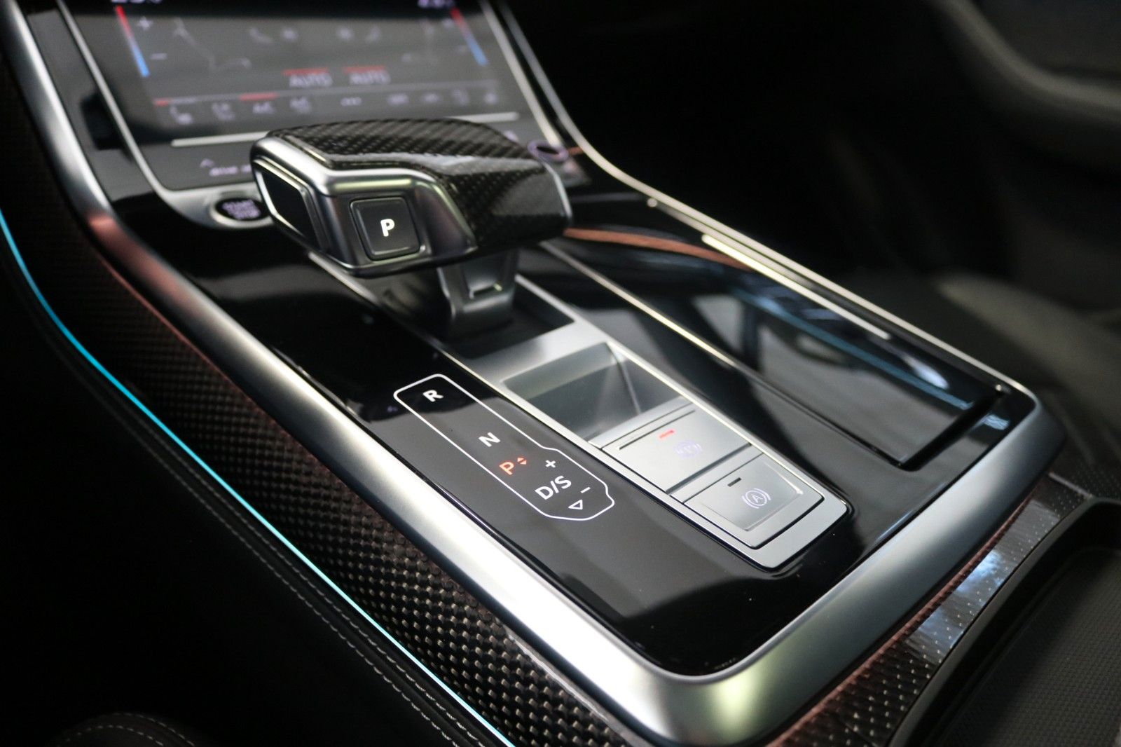Audi Q7 50 TDI competition plus Laser HUD 7-Sitzer