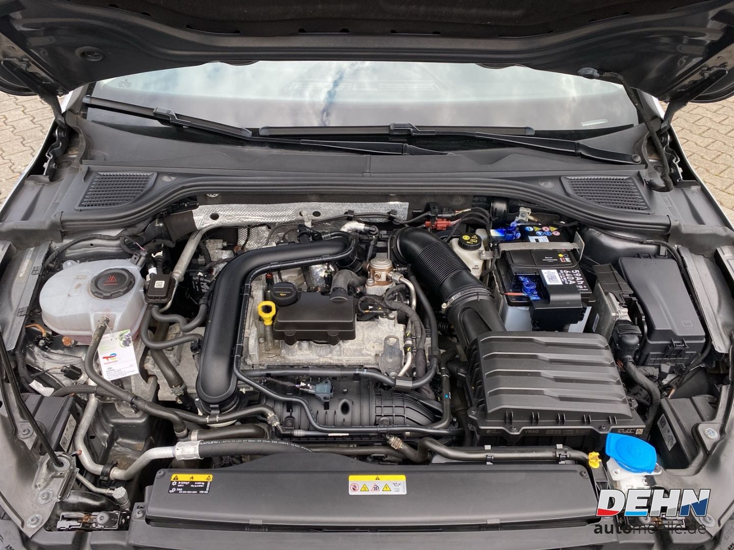 Volkswagen Golf Variant VIII 1.0 ETSI MHD DSG Life - Samsaru's Car Outlet