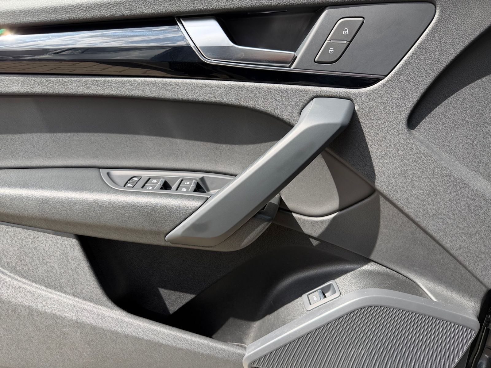 Audi Q5 40 TDI quattro S tronic S line Matrix-LED Nav