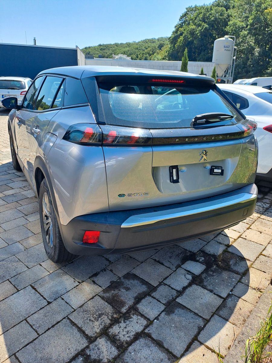 Peugeot e-2008 Activepack - Samsaru's Car Outlet