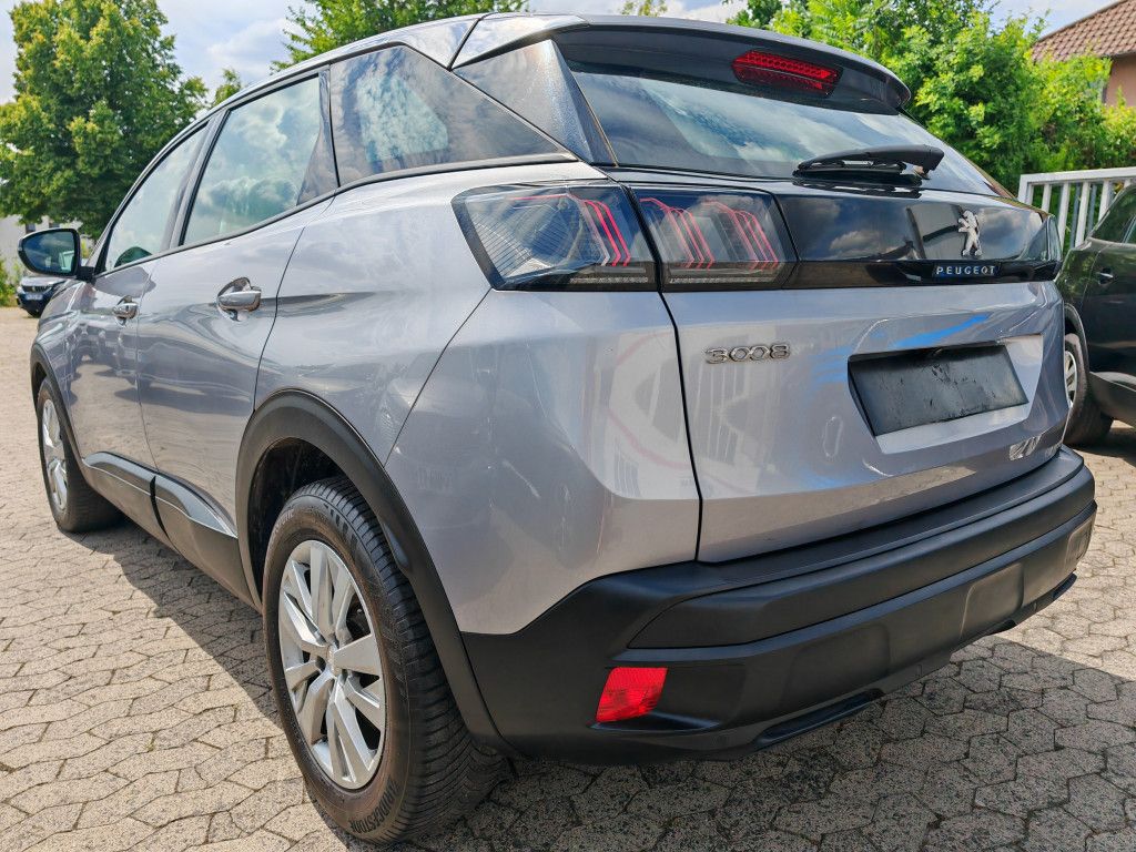 Peugeot 3008 PureTech 130 EAT8 - Samsaru's Car Outlet