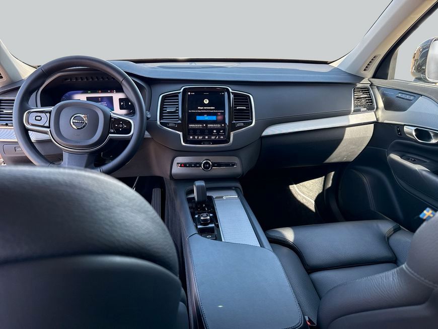 Volvo XC90 B5 B AWD Plus Bright LM 21'' 7Sitz Leder Fr