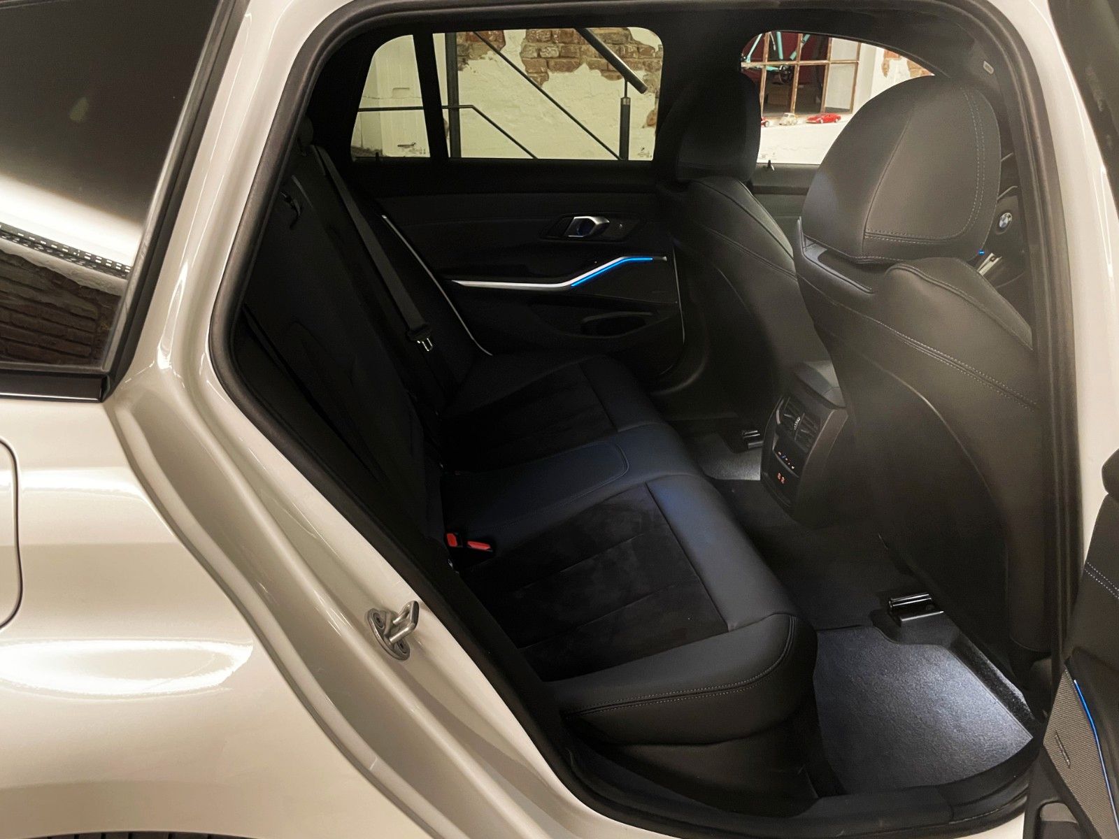 BMW 320d xDrive M Sport - Samsaru's Car Outlet