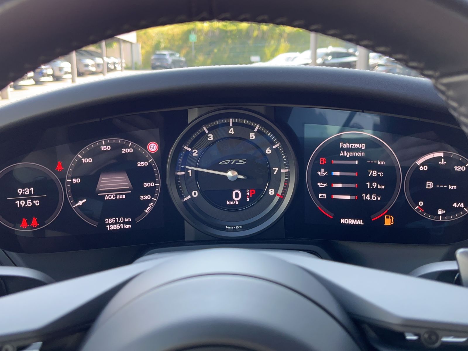 Porsche 992 (911) Carrera 4 GTS Cabriolet - BOSE - ParkA