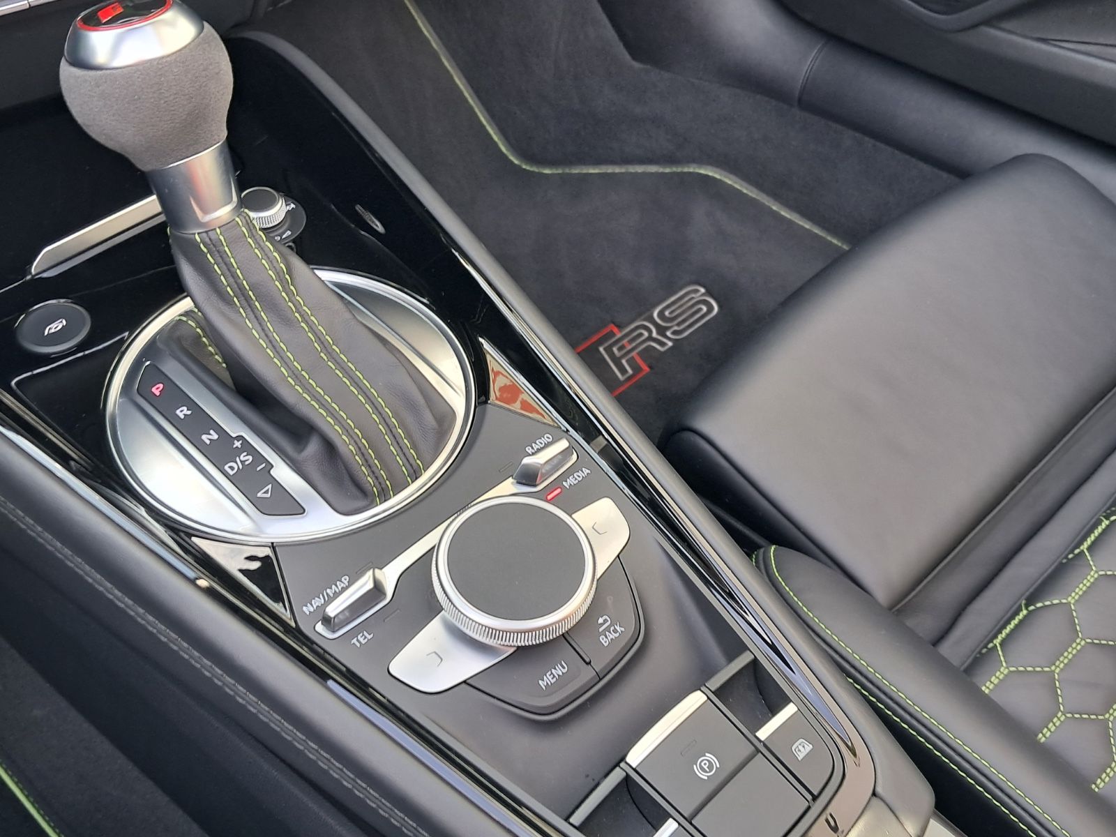Audi TTRS Roadster 2.5 TFSI Quattro SPORTABGAS.B&O