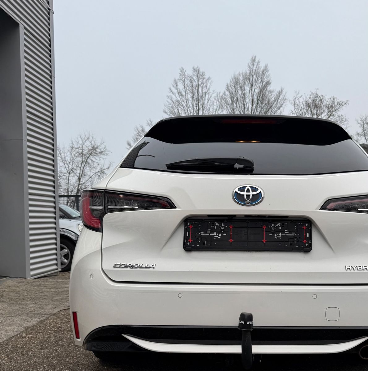 Toyota Corolla Touring Sports Hybrid Team D - Samsaru's Car Outlet