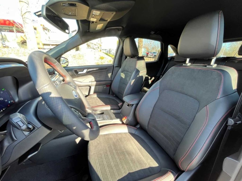 Ford Kuga ST-Line X - Samsaru's Car Outlet