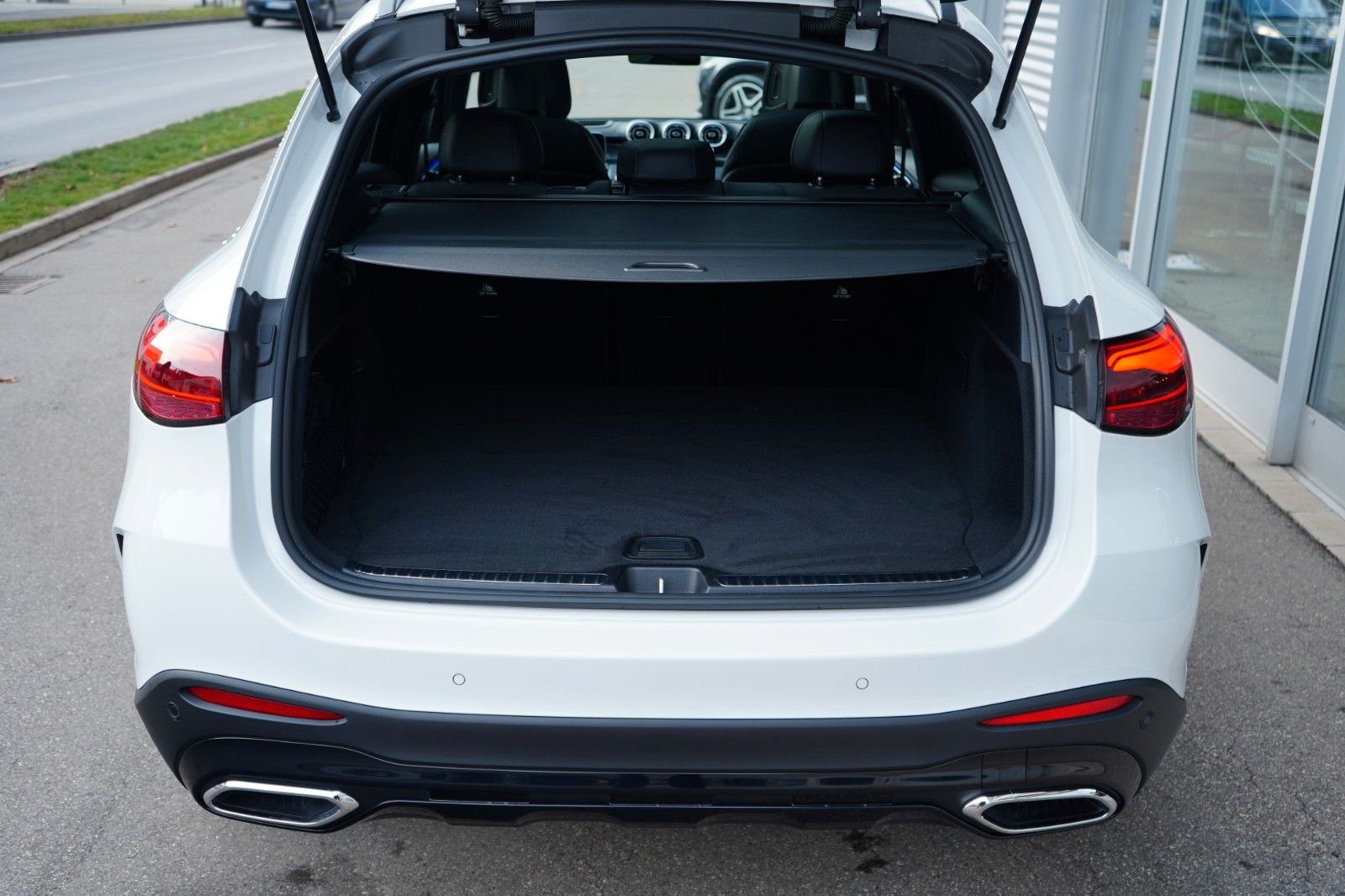 Mercedes-Benz GLC 200 d 4M AMG+/MANUFKTR/360°/DIGITAL/PANO/BUR