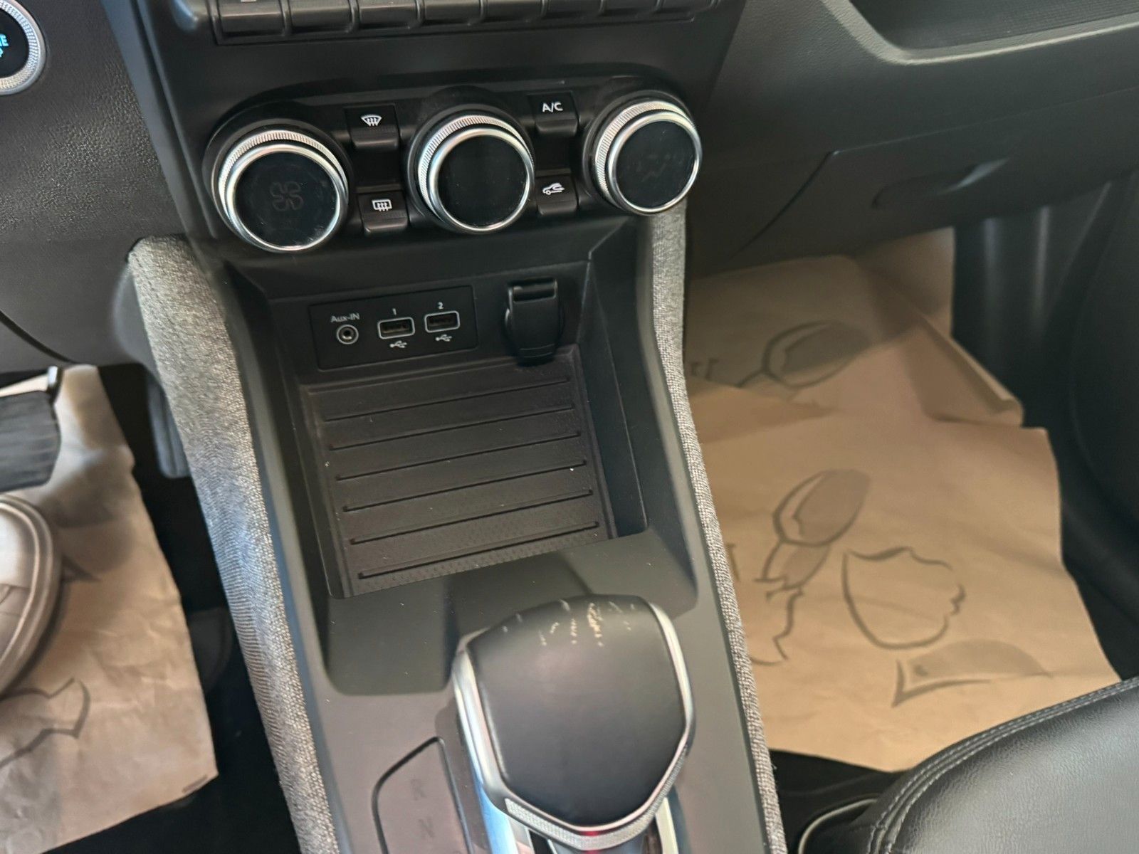 Renault ZOE Zoe Intens - Samsaru's Car Outlet