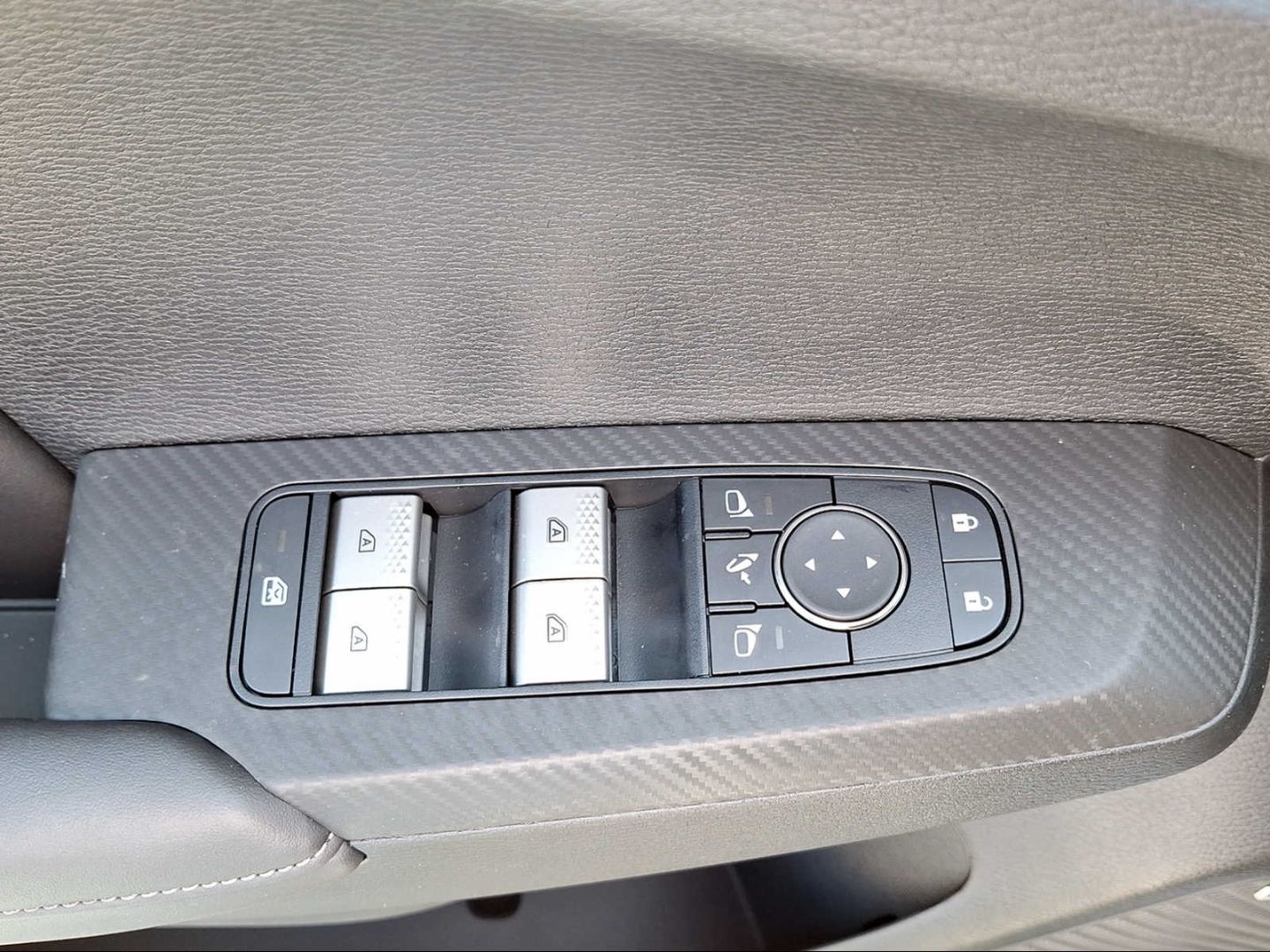 Mitsubishi Plug-in Hybrid Outlander PHEV Intro Edition 2,4l