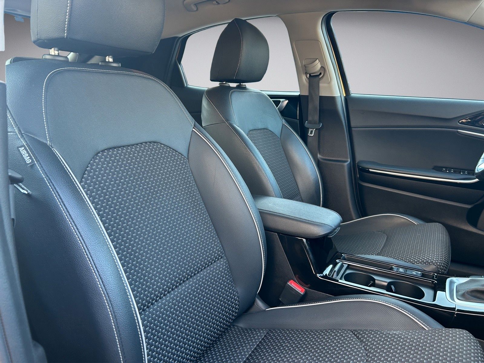 Kia Xceed JBL-Edition - Samsaru's Car Outlet