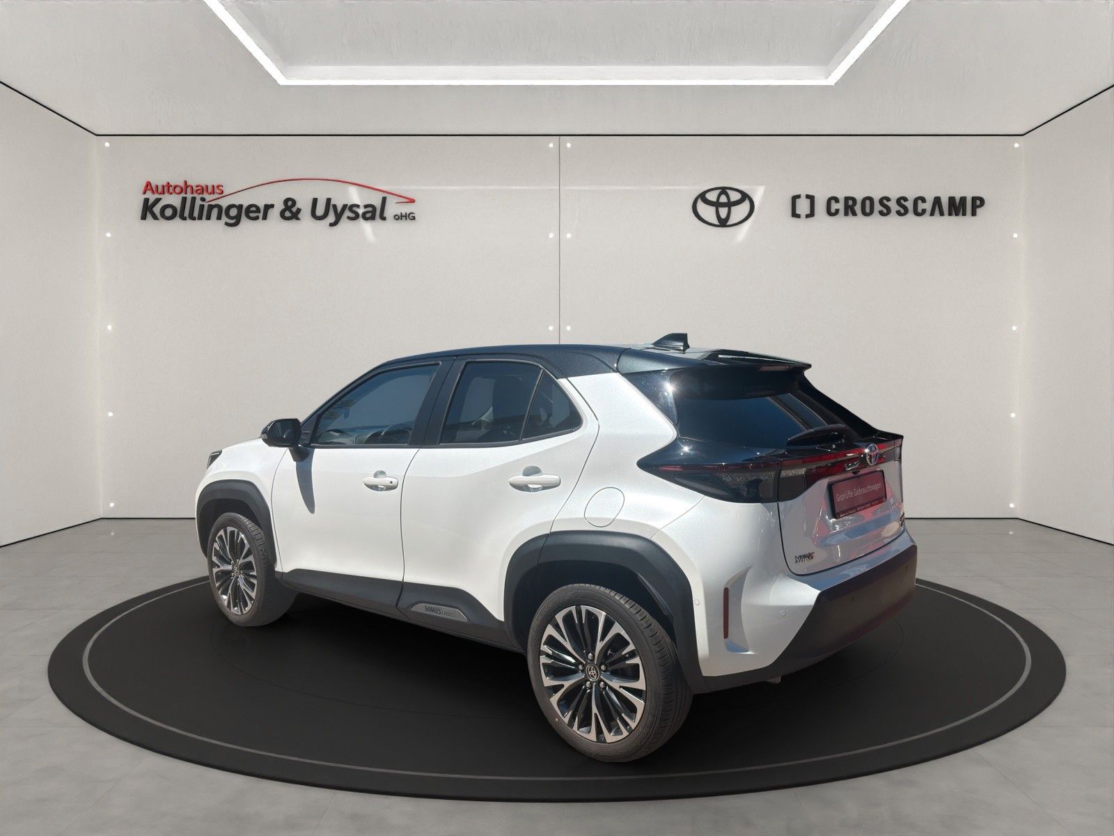 Toyota Yaris Cross Hybrid AWD-i Elegant
