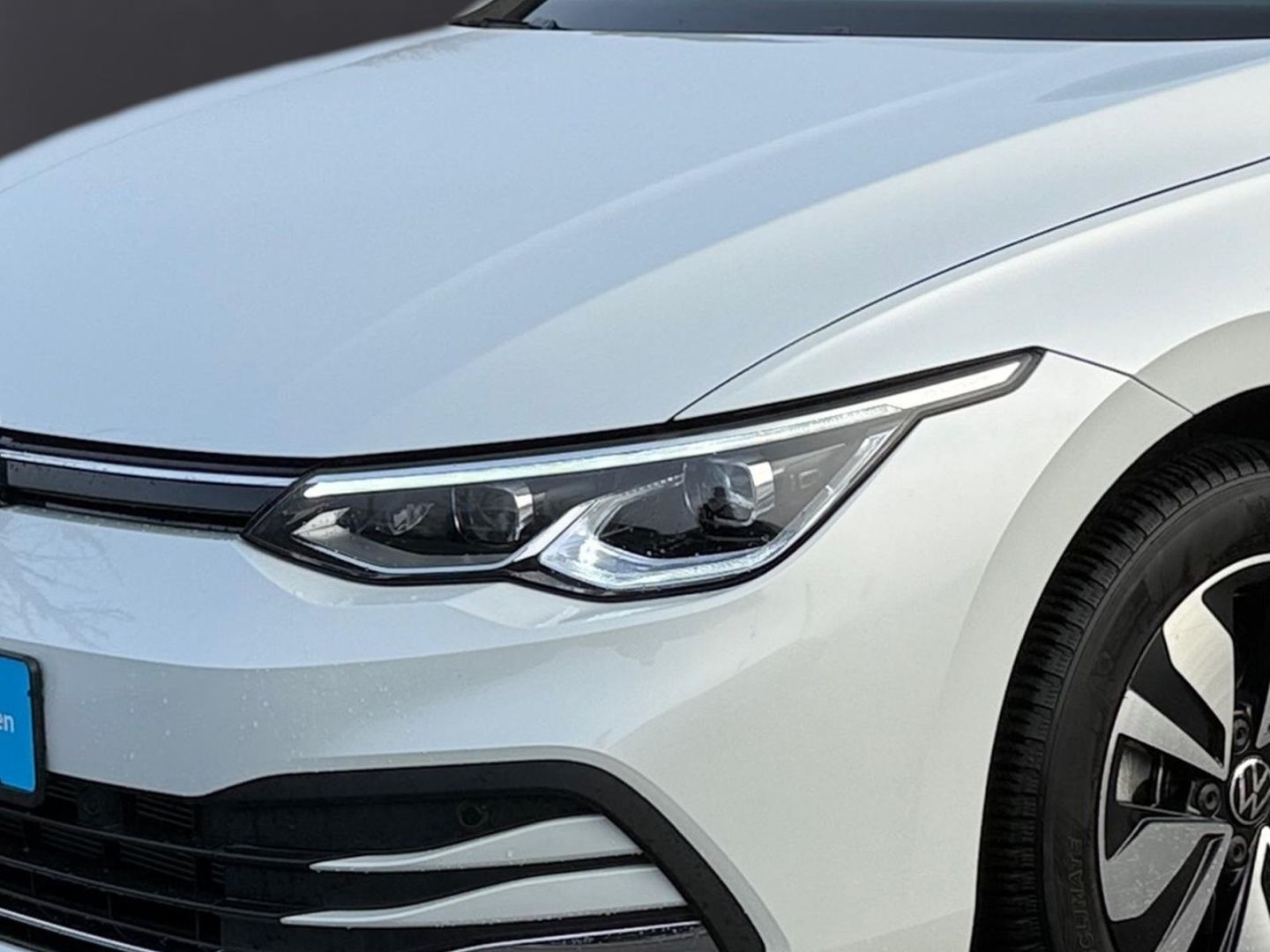 Volkswagen Golf 8 VIII Move 1.5 eTSI - Samsaru's Car Outlet