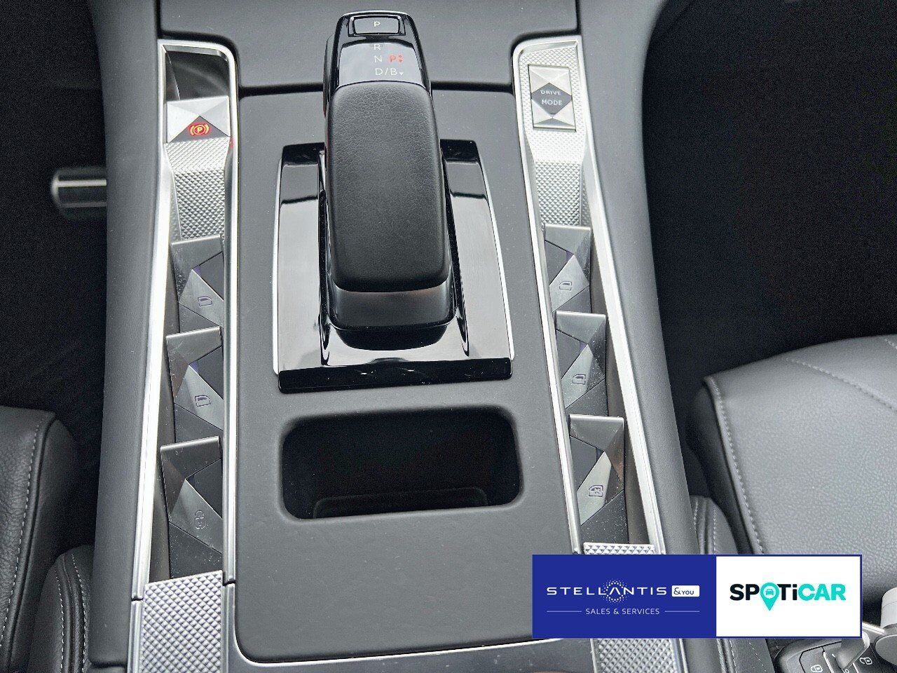 DS Automobiles DS 7 E-Tense 225 Hybrid Rivoli