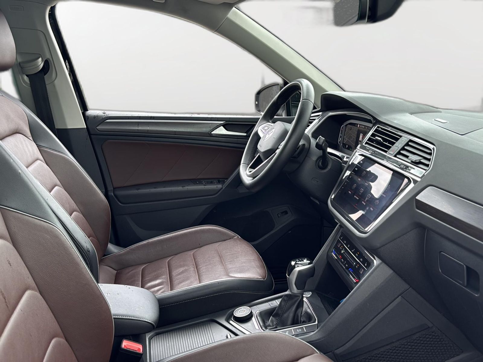 Volkswagen Tiguan Elegance 4M MATRIX+PANO+HUD+LEDER+VOLL!!