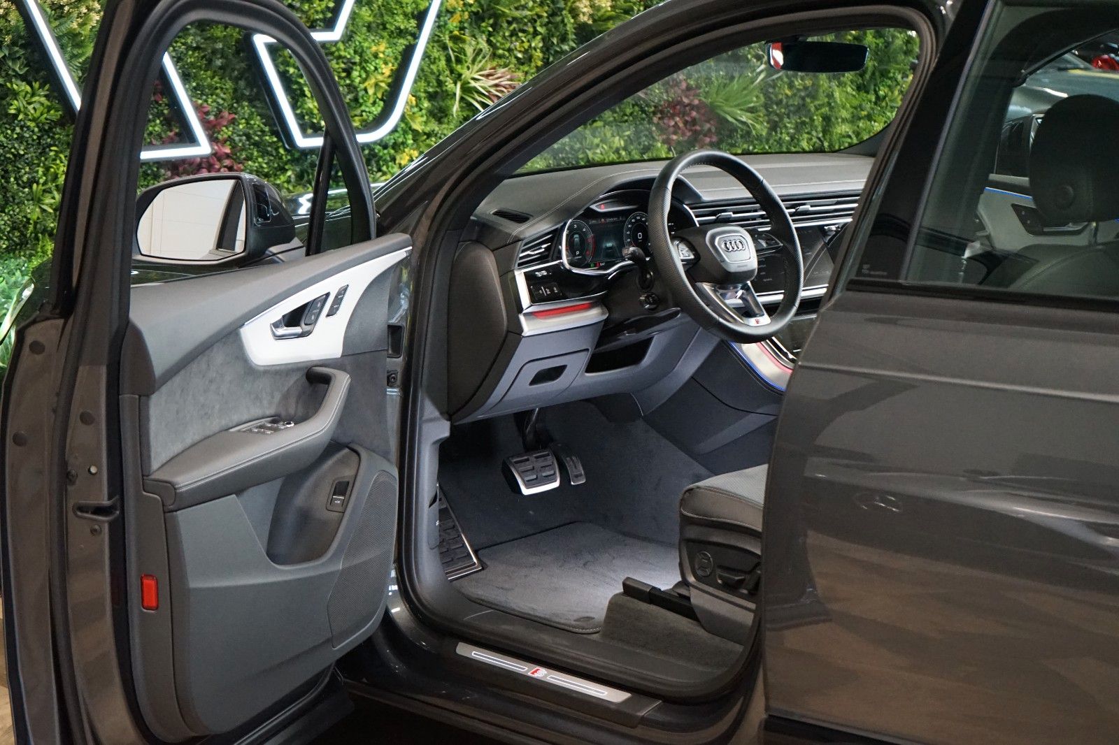 Audi Q750 TDI*S-LINE*TOW*OLED*AUX.HEAT*CZ*77.025€ NET