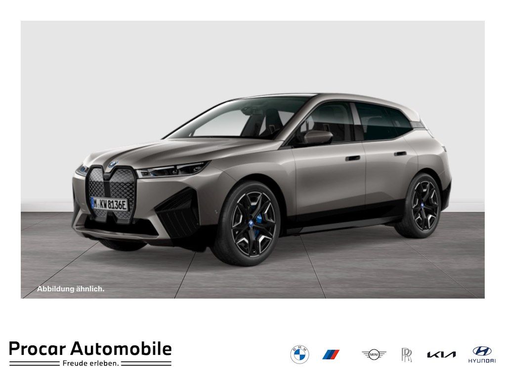 BMW iX xDrive40 M-Sport Aut Nav Laser h&k Pano AHK
