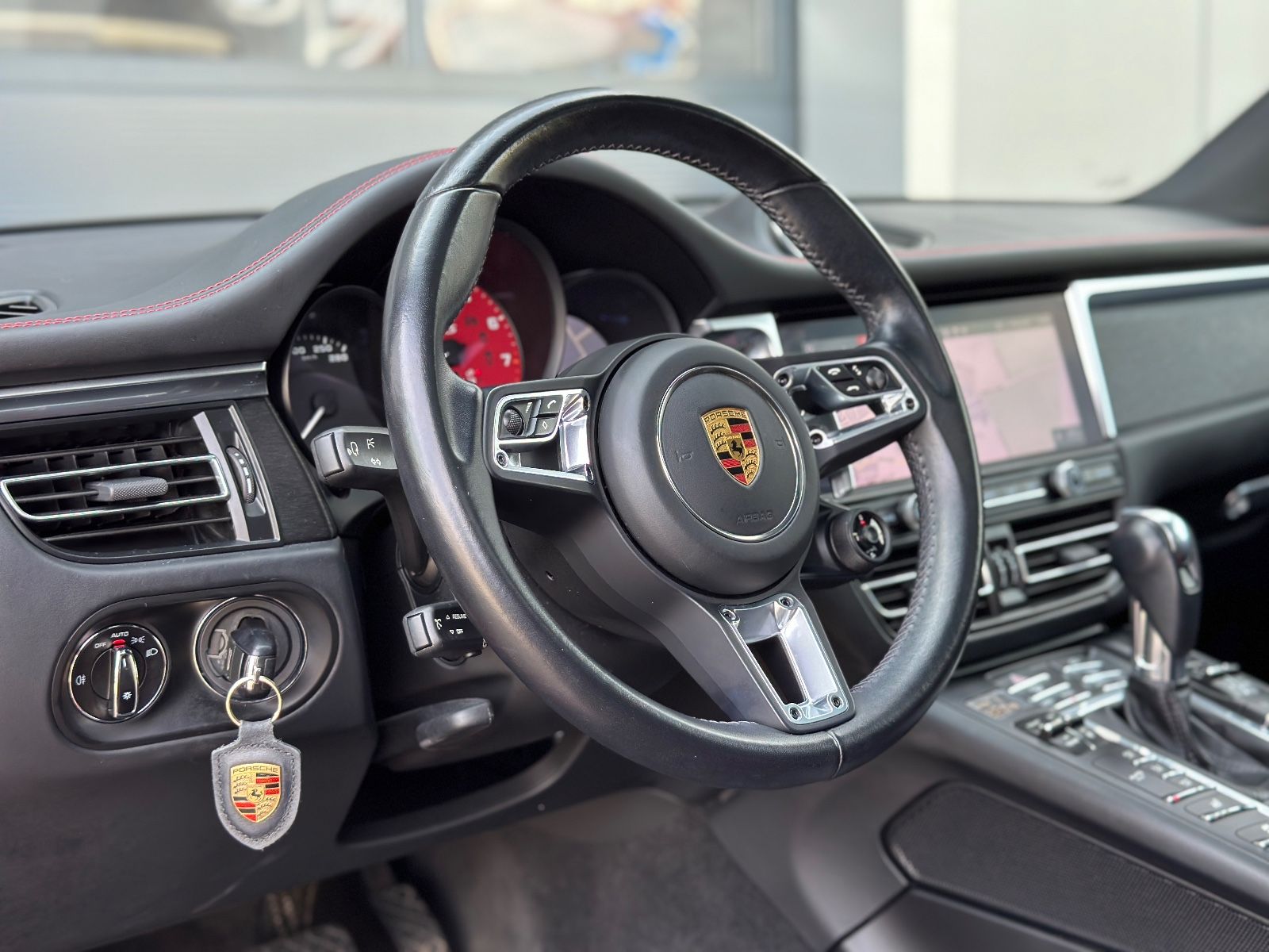 Porsche Macan GTS - Samsaru's Car Outlet