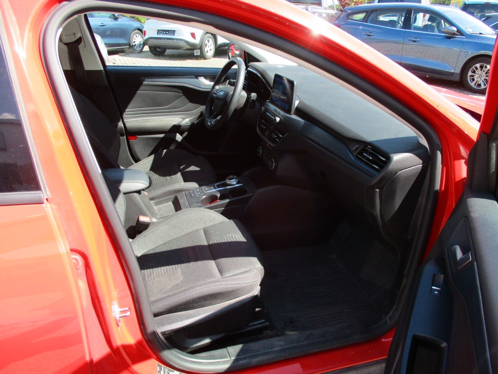 Ford Focus Turnier 1.0 EcoBoost ACTIVE - Samsaru's Car Outlet