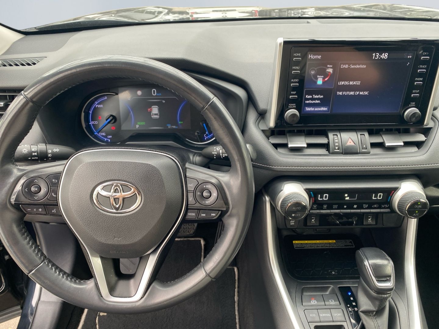 Toyota RAV 4 2.5 4x2 Hybrid Team - Samsaru's Car Outlet