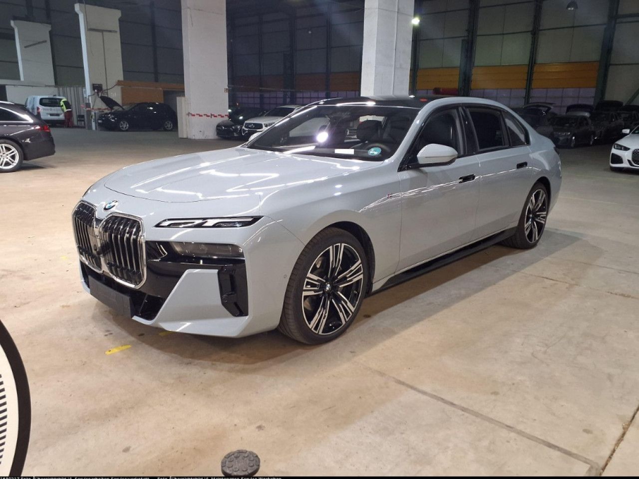BMW 740d xDr M SPORT FondEnt,AHK,SkyL,StHz,360,DAPro