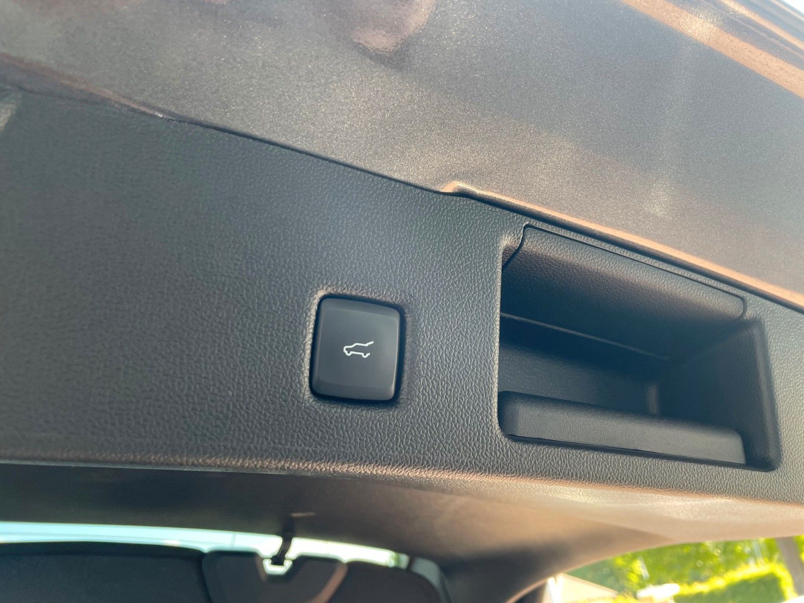 Ford Kuga FHEV Vignale - Samsaru's Car Outlet