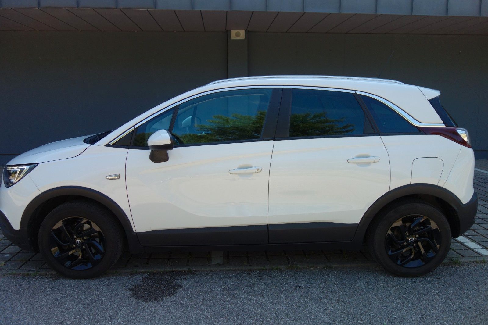 Opel Crossland (X) 1.5D Innovation - Samsaru's Car Outlet