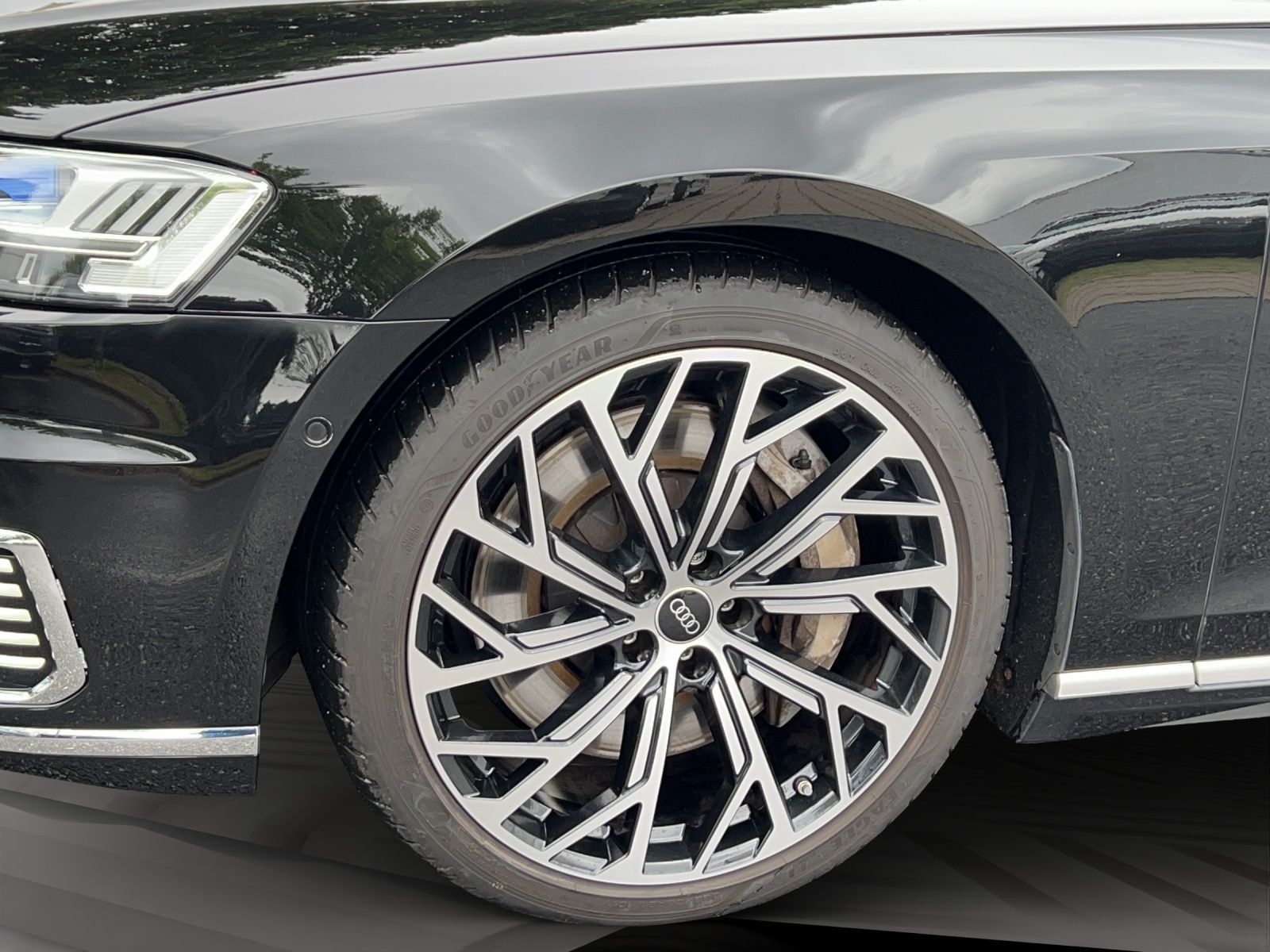 Audi A8 60 TFSI e qu. tiptronic - Samsaru's Car Outlet