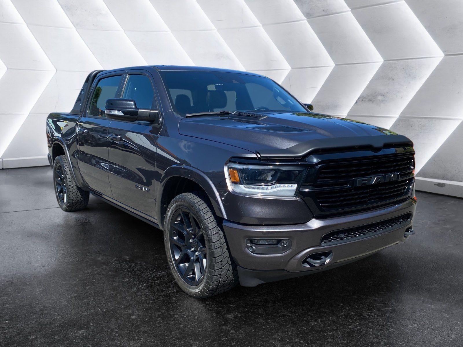 Dodge RAM 1500 Laramie Night LED AHK Winterp. Shz. BT