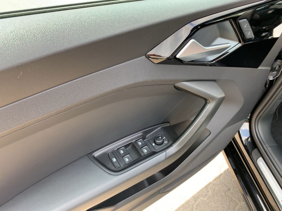 Audi A1 Sportback 30 TFSI S tronic ACC+LED+CarPlay+SH