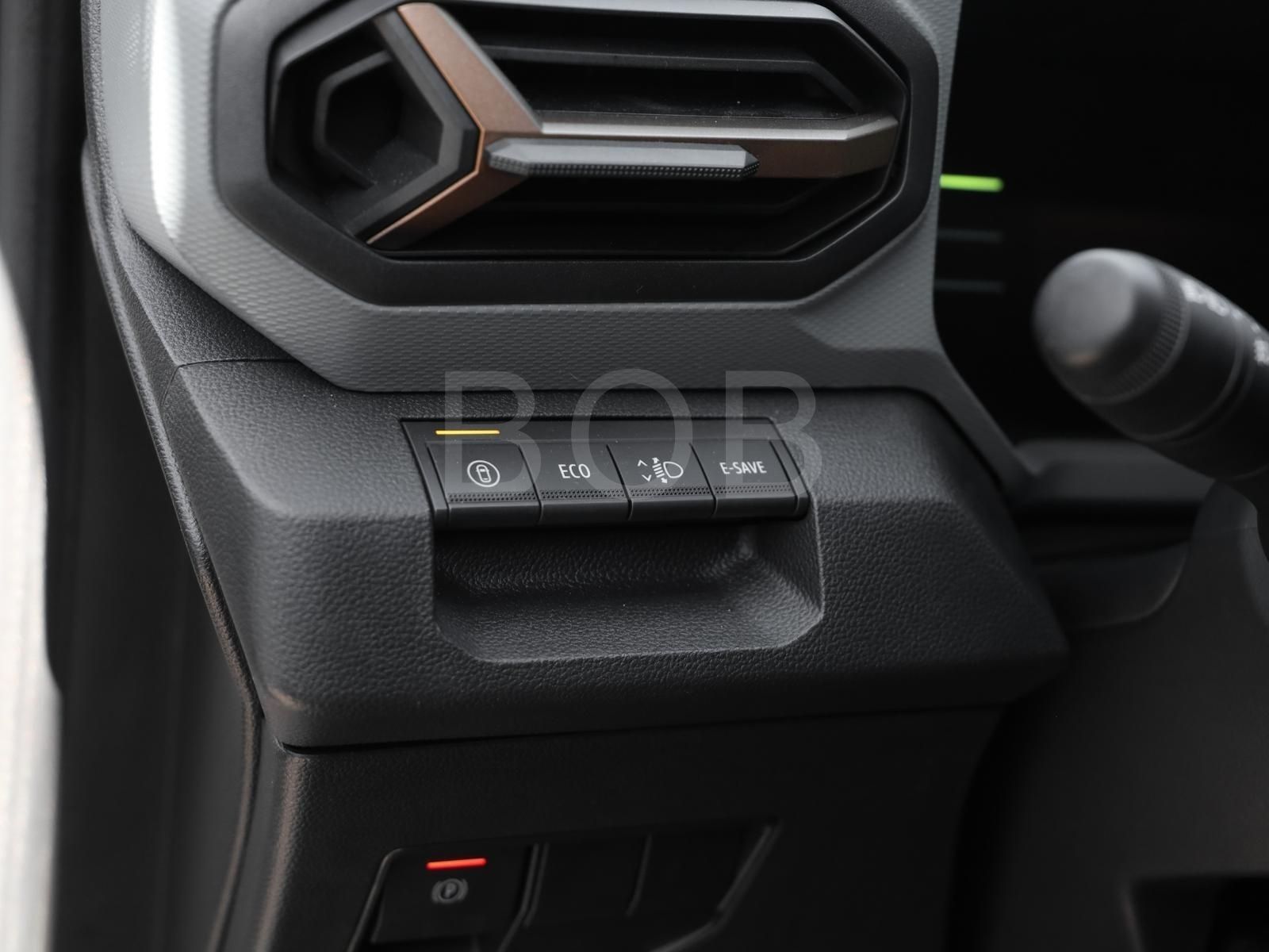 Dacia Duster Extreme HYBRID 140 - Samsaru's Car Outlet