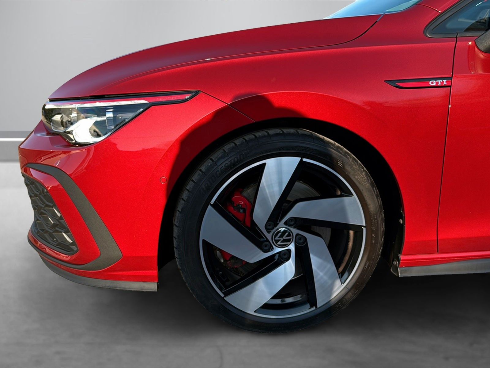 Volkswagen Golf VIII Lim. GTI Matrix | DCC | Pano | Harman