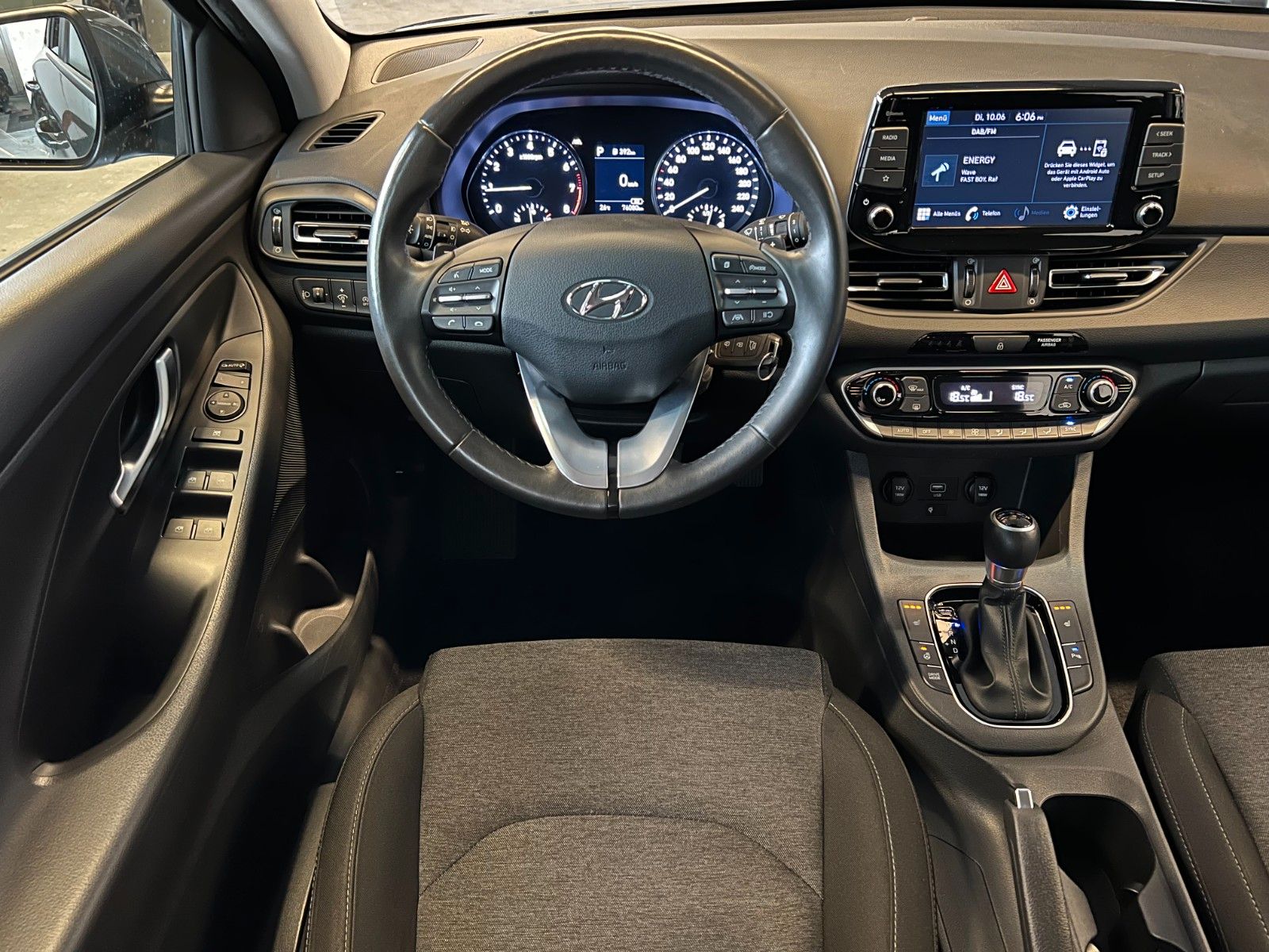 Hyundai i30 Trend T-GDI - Samsaru's Car Outlet