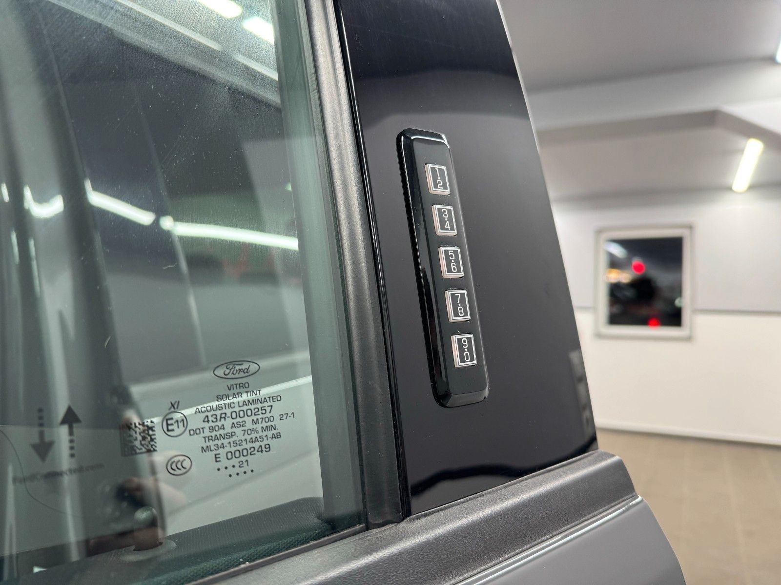 Ford F 150 5.0 XLT Supercrew - Samsaru's Car Outlet