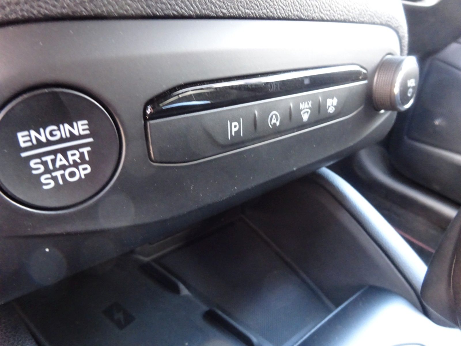Ford Focus Turnier ST-Line X Autom AHK iACC HuD