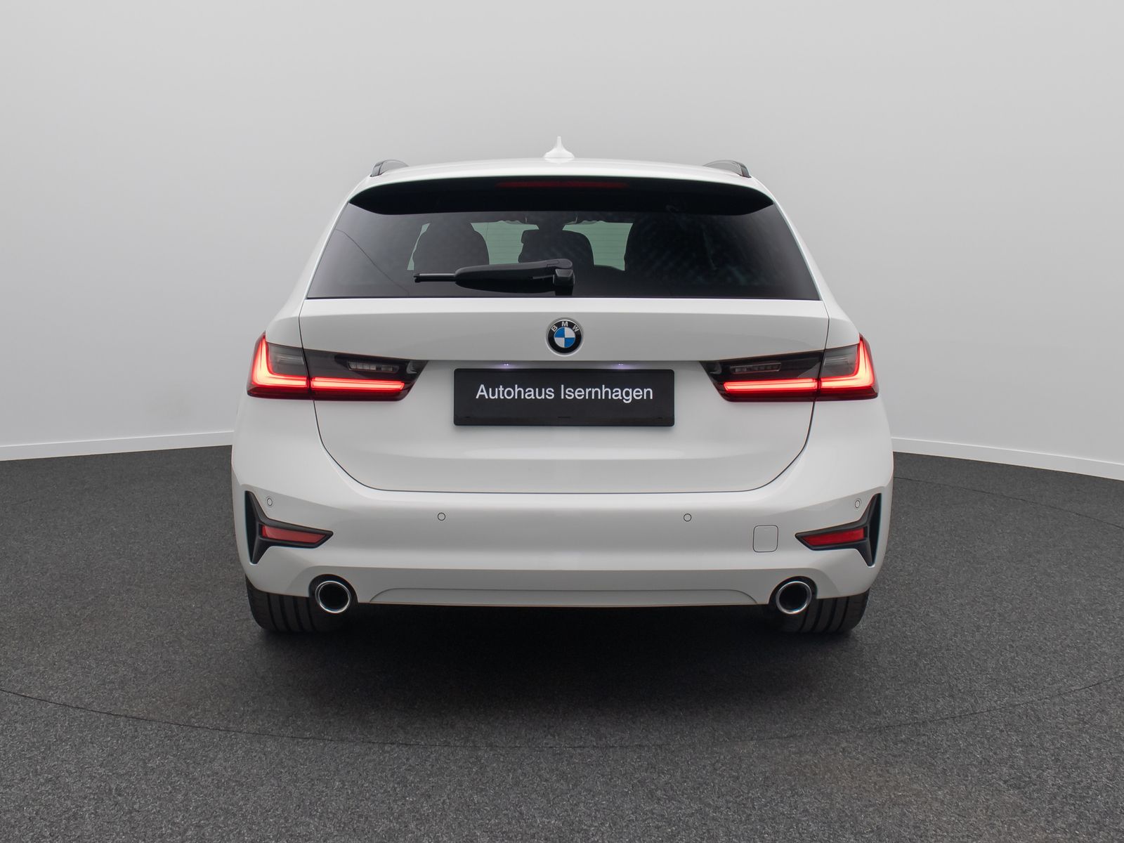 BMW 330i Sport Line - Samsaru's Car Outlet