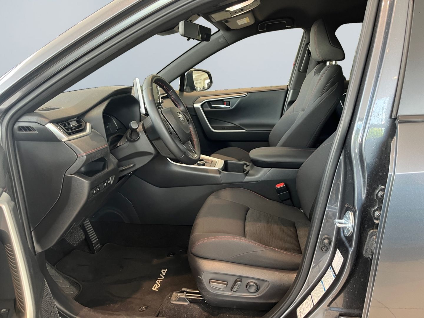 Toyota RAV 4 Plug-in-Hybrid - Samsaru's Car Outlet