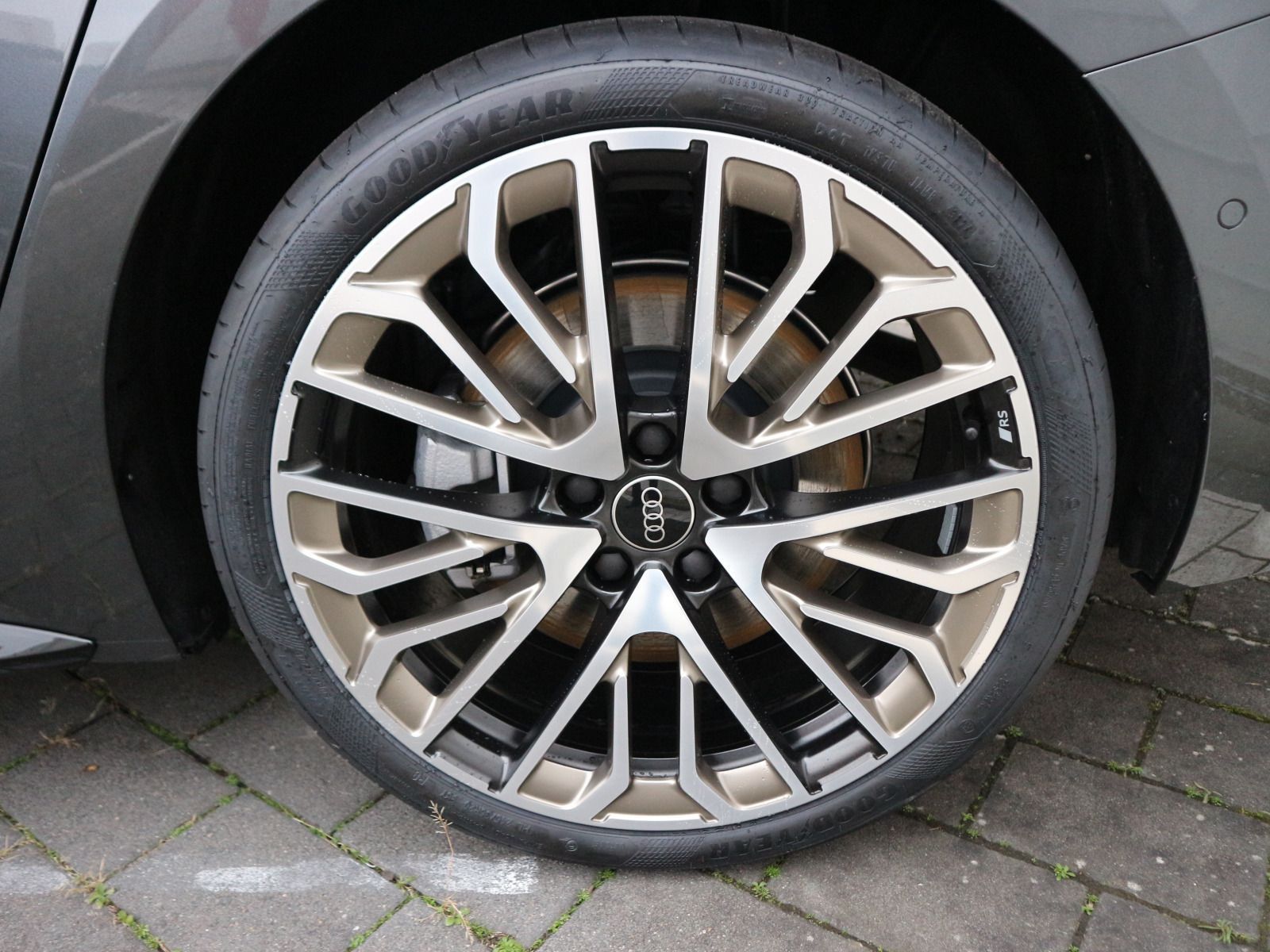 Audi A5 Avant TDI quattro 150 kW S tronic S line*AHK*