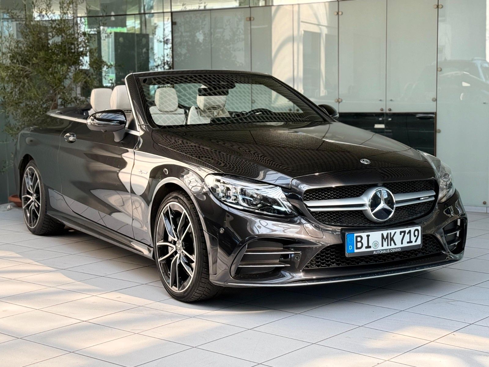 Mercedes-Benz C43 AMG 4M Cabrio - Samsaru's Car Outlet