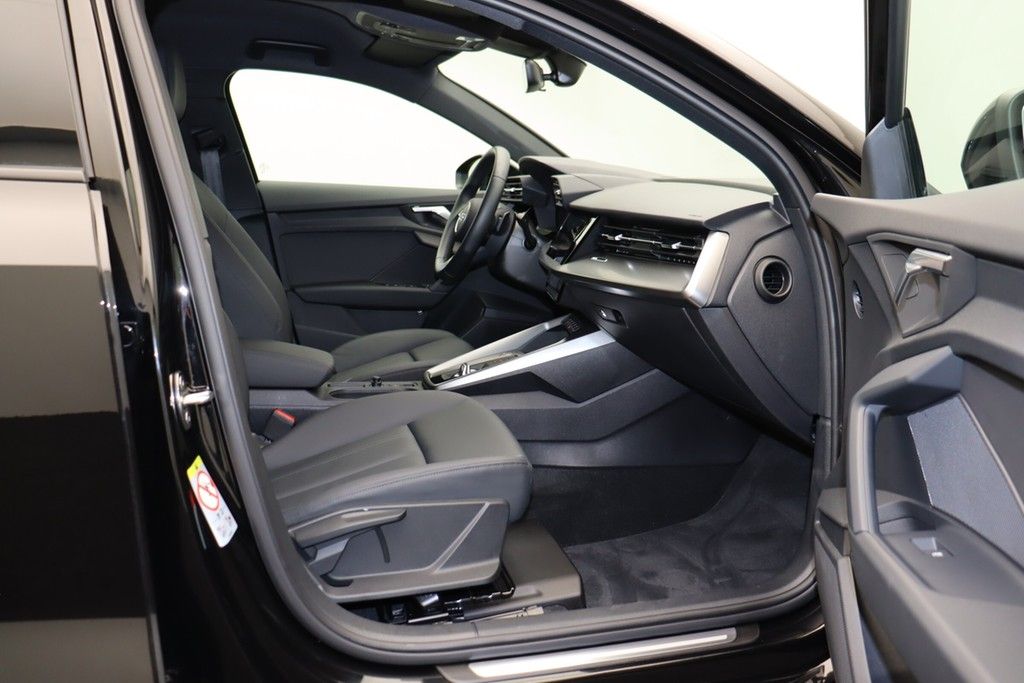 Audi A3 Sportback 35 TFSI . Virt.Cockpit LED Navi