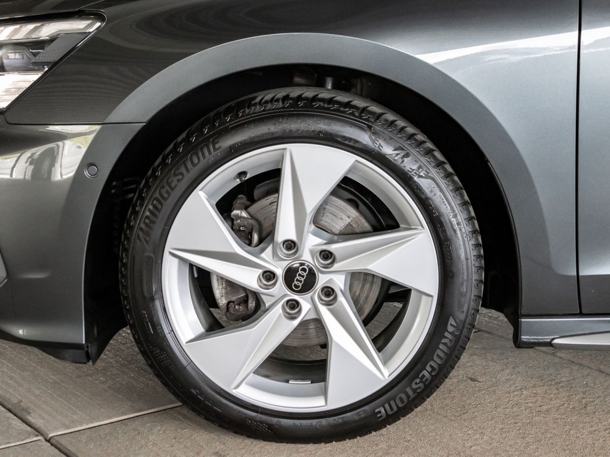 Audi A3 Limousine 35 TFSI S line - Samsaru's Car Outlet