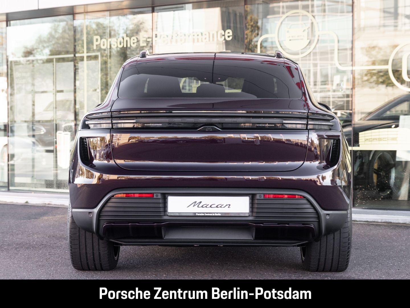 Porsche Macan Turbo InnoDrive Head-Up Sitzbelüftung LED