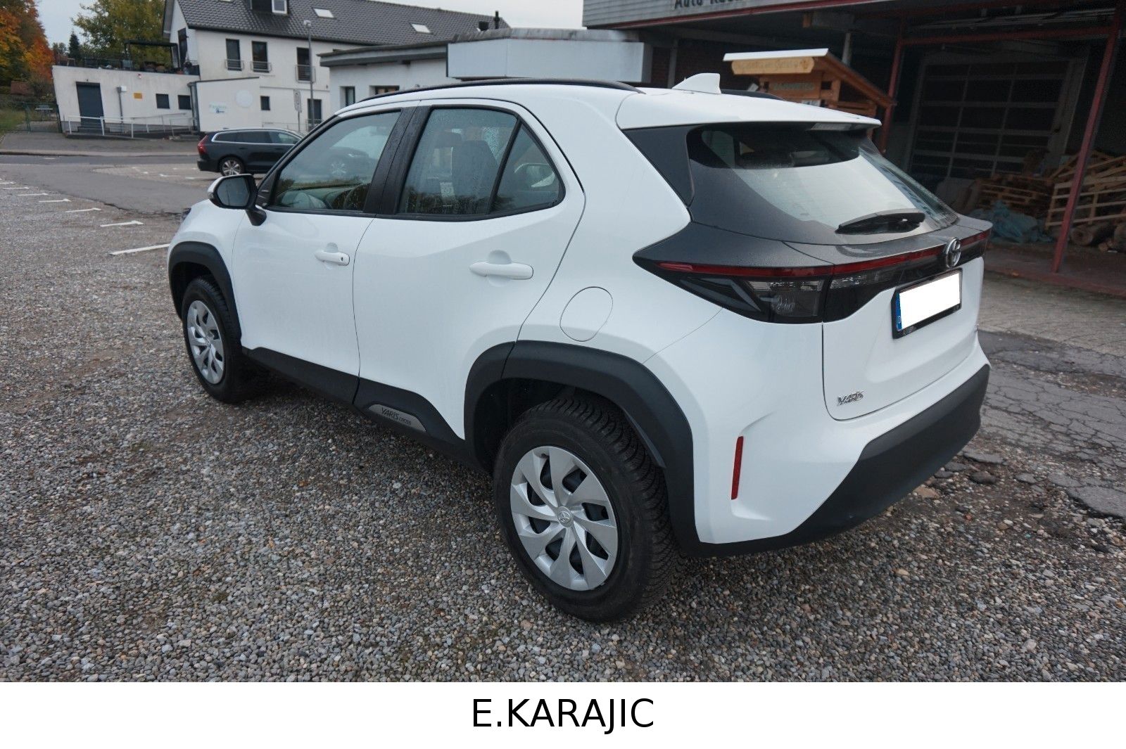 Toyota Yaris Cross Hybrid FWD Business Edition