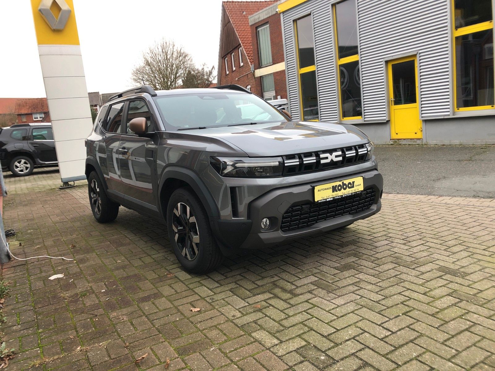 Dacia Duster III TCe 130 Extreme - Samsaru's Car Outlet