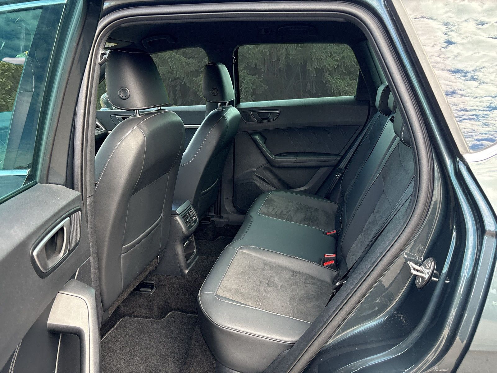 Seat Ateca Xperience 2.0TDI AHK LED DAB