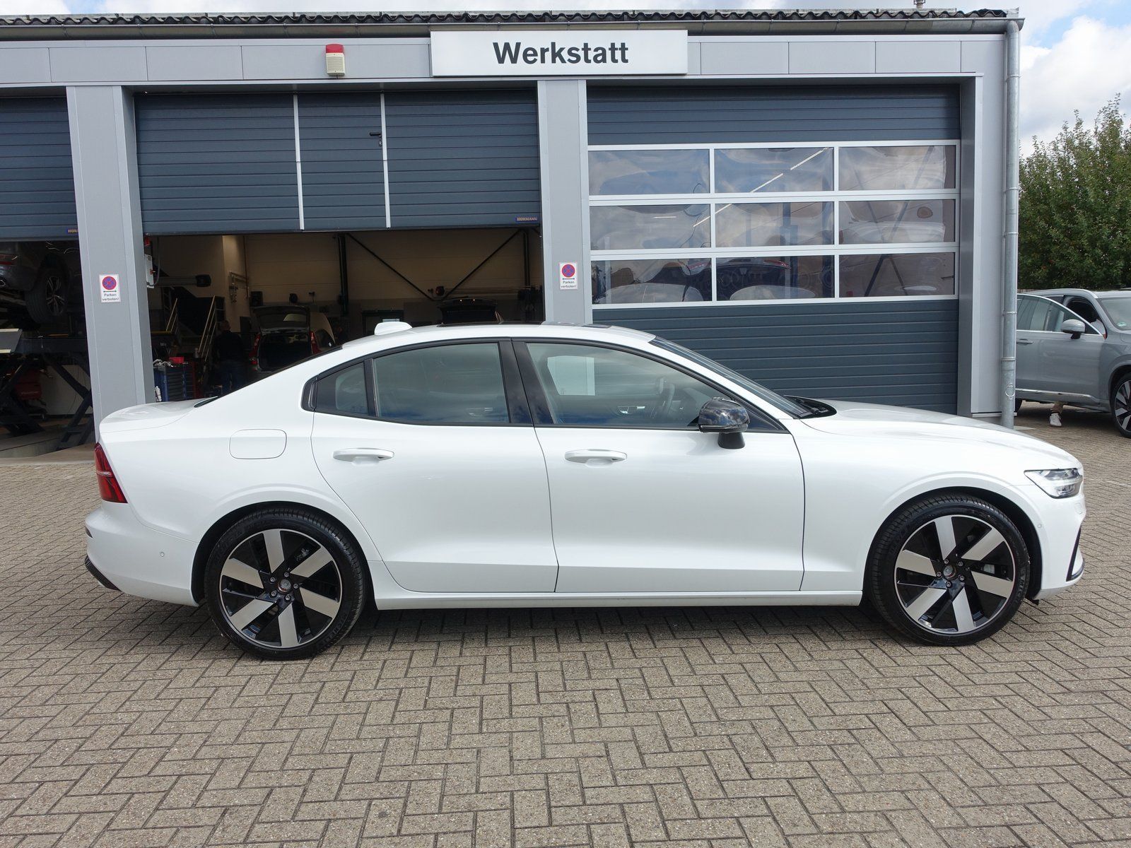 Volvo S60 Recharge Ultimate Dark T8 AWD HUD/B&W/PANO