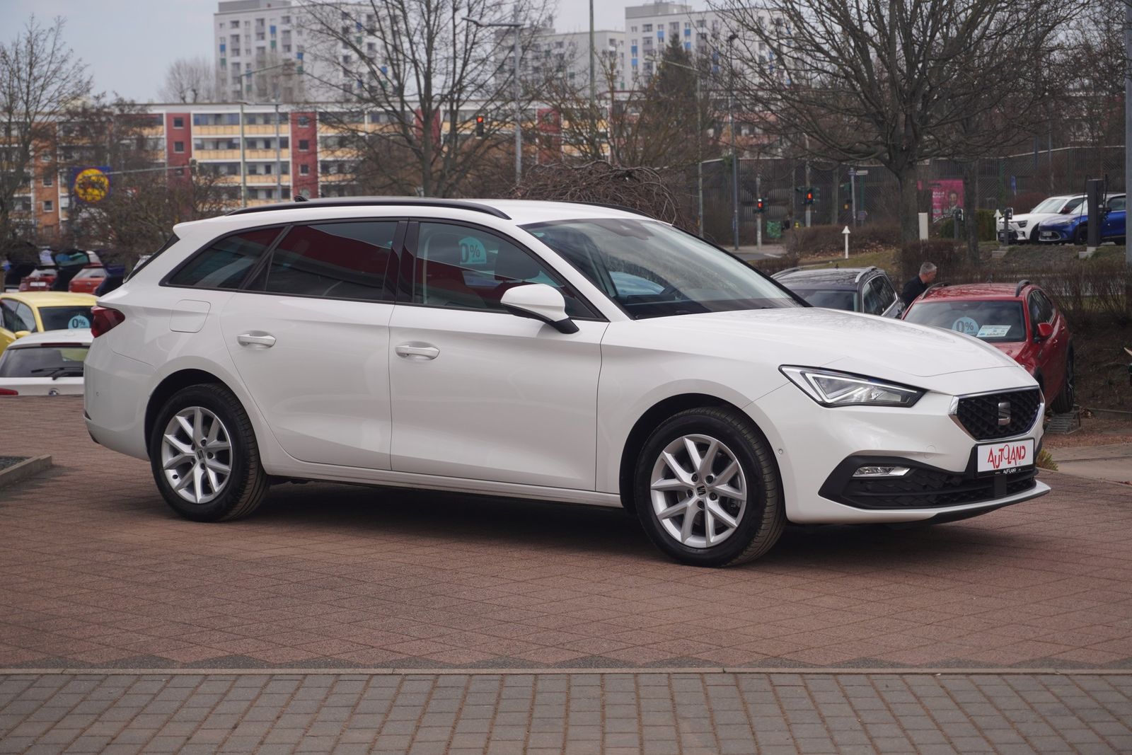 Seat Leon ST 2.0 TDI DSG LED Navi ACC DAB AHK Kamera