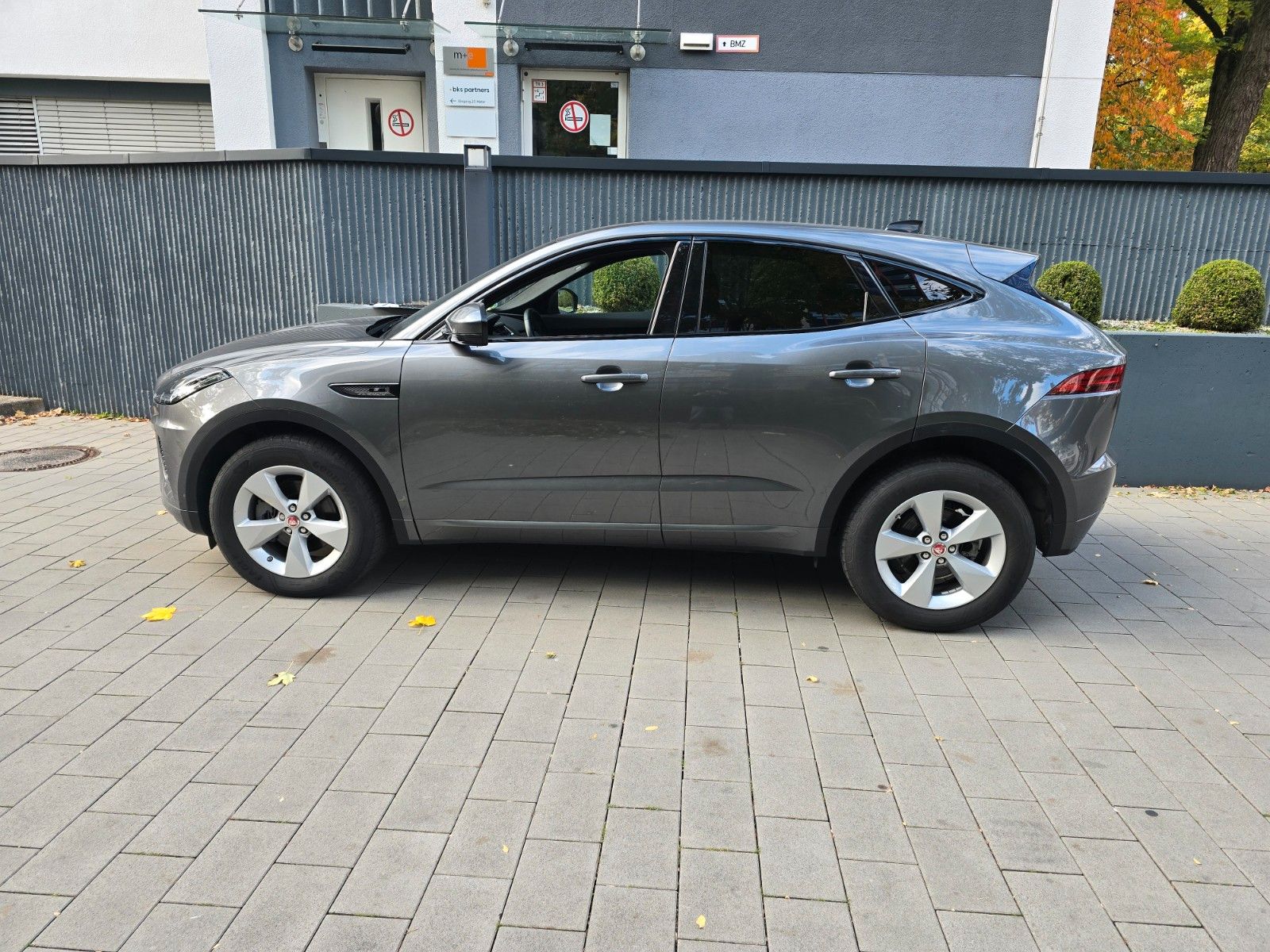Jaguar E-Pace E-PACE R-Dynamic S AWD,Automatik,Leder,Pa