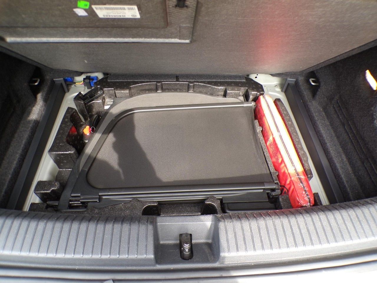 Volkswagen T-ROC CABRIOLET 1.5 TSI - Samsaru's Car Outlet